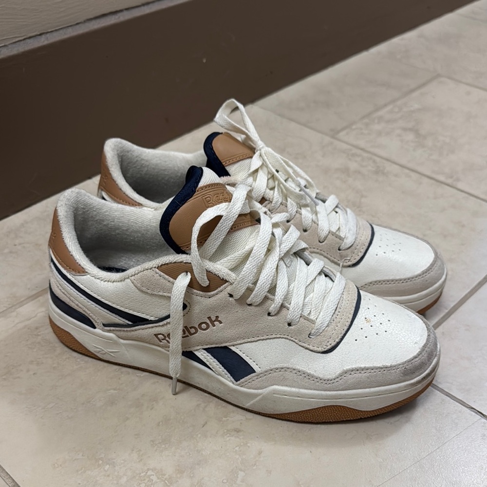Reebok Men's White and Tan Sneakers